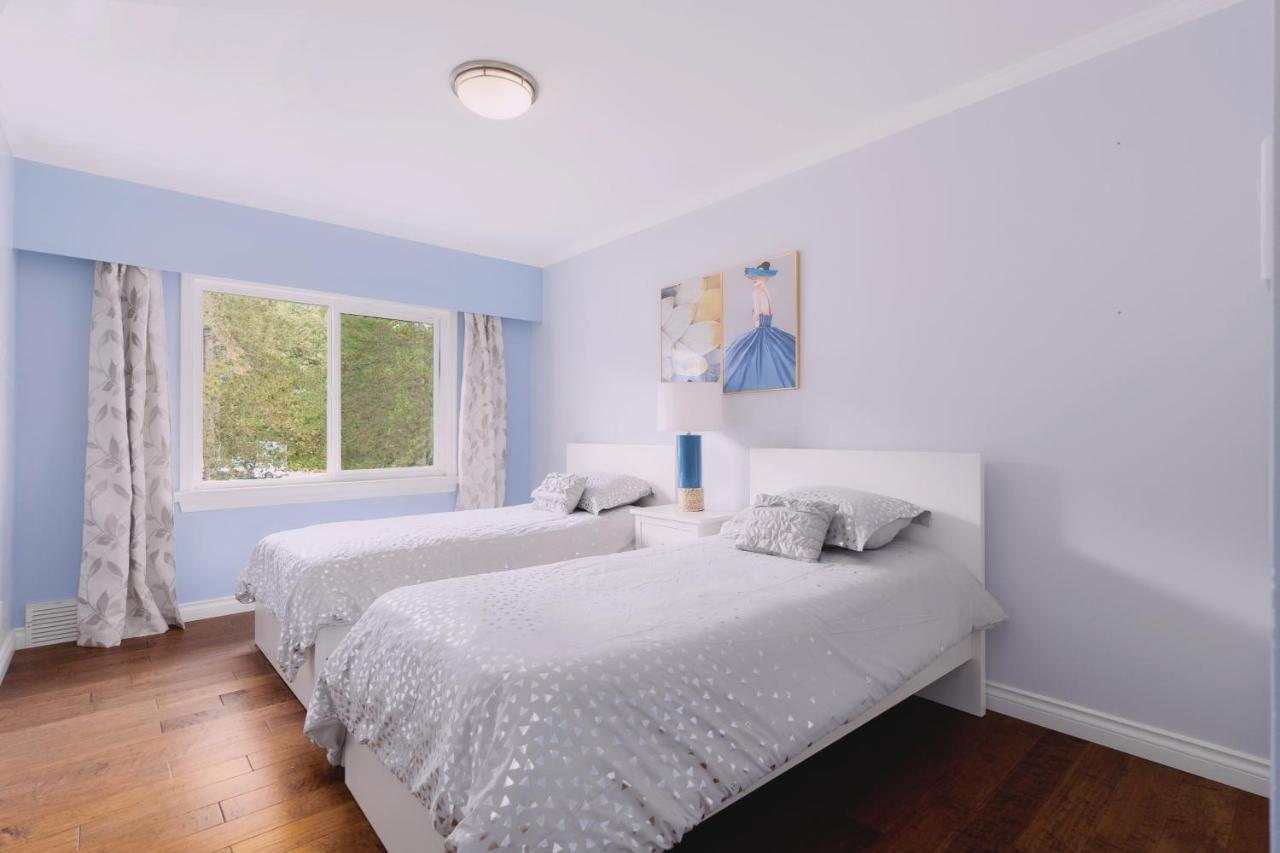 Lovely 3 Bedroom Port Moody Spacious Home 6 People Free Parking Buitenkant foto