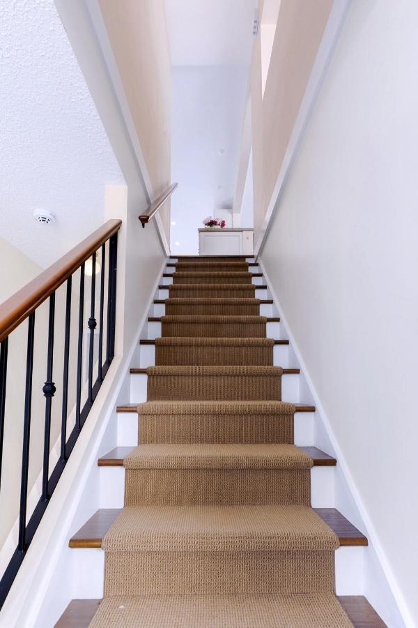 Lovely 3 Bedroom Port Moody Spacious Home 6 People Free Parking Buitenkant foto
